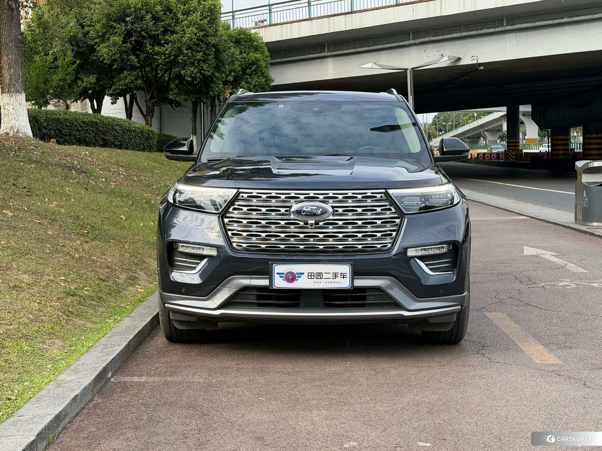 Ford Explorer id 4441302 из Китая 12