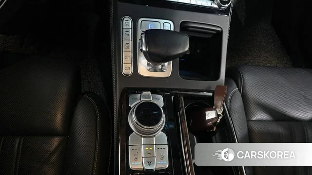 Genesis G90 id 3828765 из Кореи 19