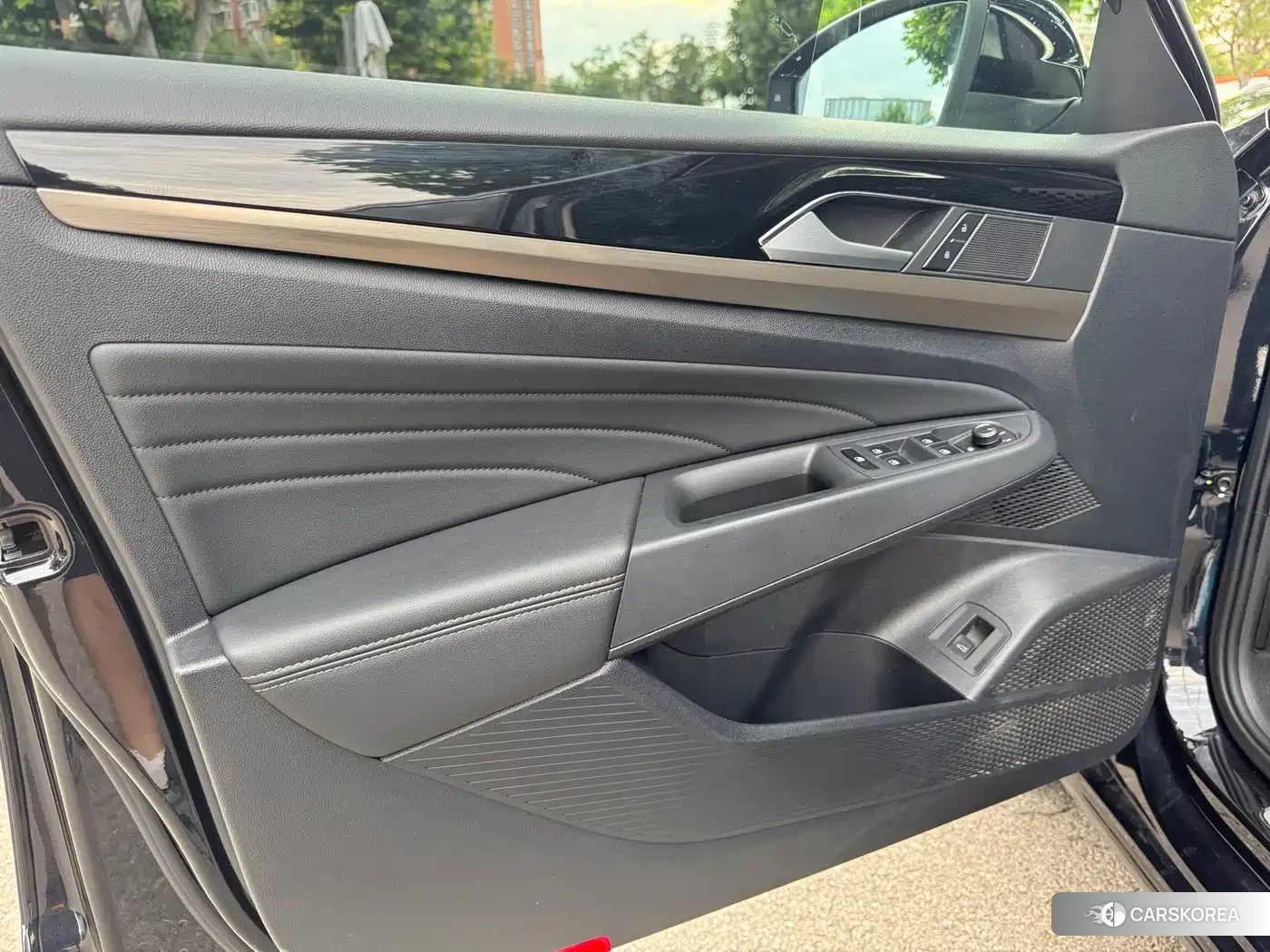 Volkswagen Passat id 4576586 из Китая 15