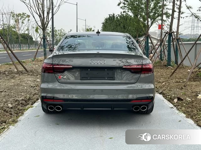 Audi S4 id 4365994 из Китая 15
