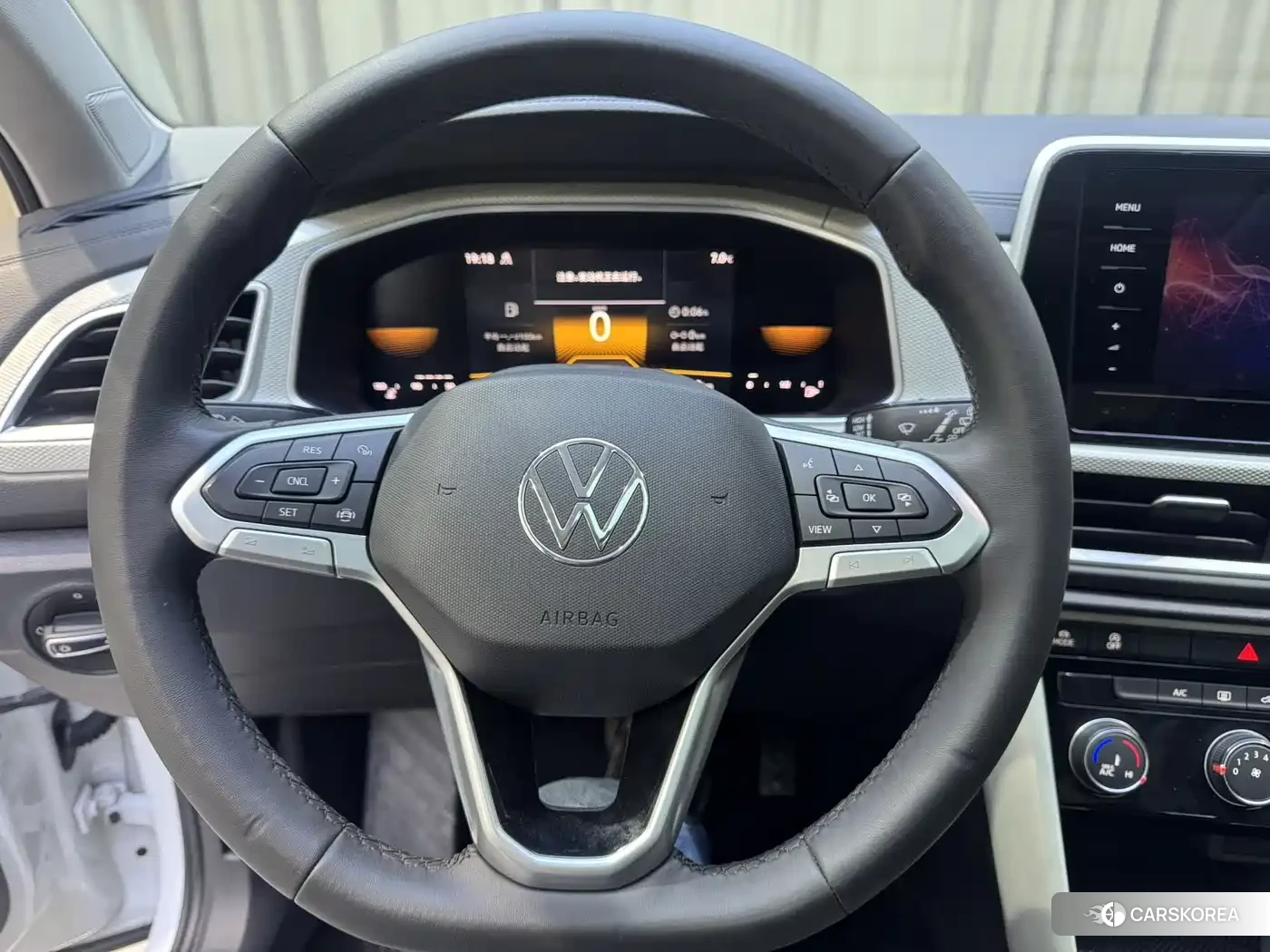 Volkswagen T-ROC exploring Songs id 4545732 из Китая 16