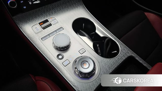 Genesis GV70 id 3909521 из Кореи 19