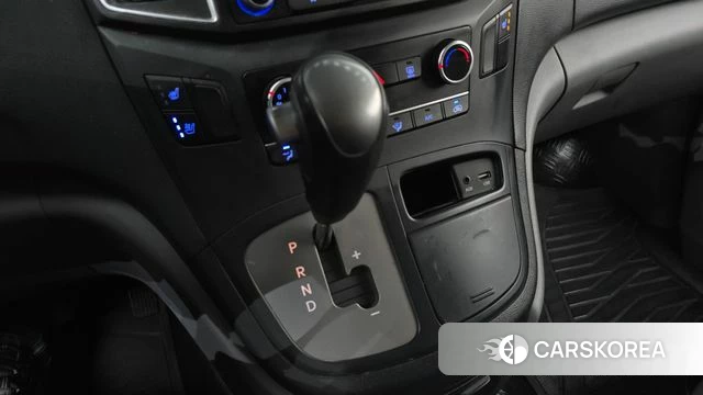 Hyundai The New Grand Starex id 3943083 из Кореи 19