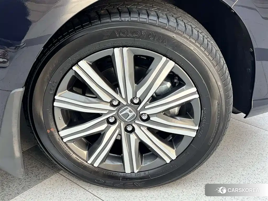 Honda Odyssey id 4546440 из Китая 30