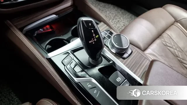 BMW 5 Series (G30) id 3460227 из Кореи 19