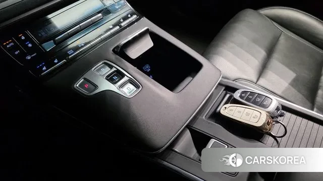 Hyundai The New Grandeur IG id 3033080 из Кореи 19