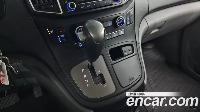 Hyundai The New Grand Starex id 2912191 из Кореи 19