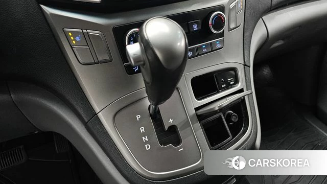 Hyundai The New Grand Starex id 4632747 из Кореи 29