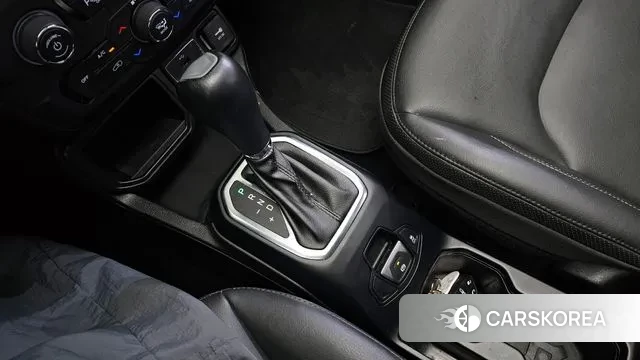 Jeep Renegade id 3308111 из Кореи 19