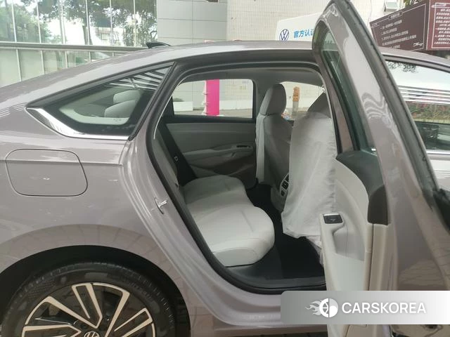 Volkswagen Lavida id 4273621 из Китая 12