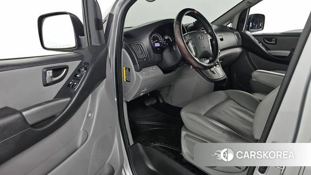 Hyundai The New Grand Starex id 4633186 из Кореи 29