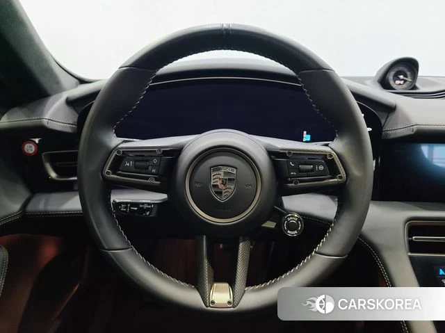 Porsche Taycan id 3831460 из Кореи 19