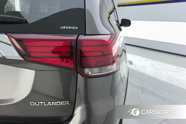 Mitsubishi  Outlander id 4212433 из Китая 16