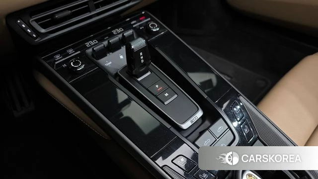 Porsche 911(992) id 4906149 из Кореи 19