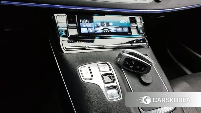 Hyundai The New Grandeur IG Hybrid id 3576919 из Кореи 19