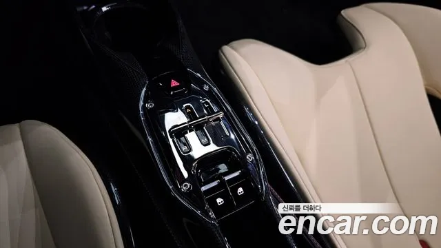 Ferrari SF90 Stradale id 2570734 из Кореи 19