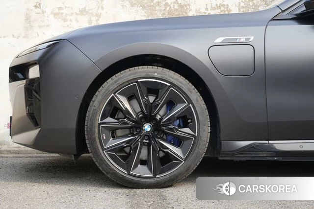 BMW i7 id 4275775 из Китая 15