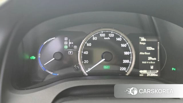 Lexus CT200h id 4746290 из Кореи 17