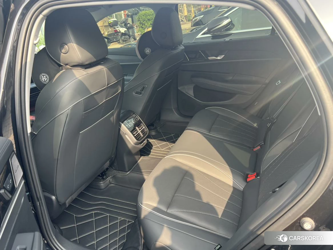 Volkswagen Passat id 4485532 из Китая 11