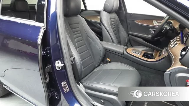 Mercedes-Benz E-Class W213 id 3498596 из Кореи 19