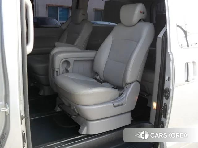 Hyundai The New Grand Starex id 3476750 из Кореи 19