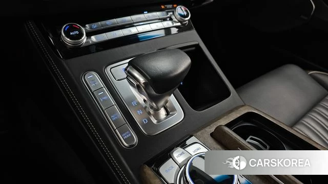 Genesis G90 id 4435387 из Кореи 19