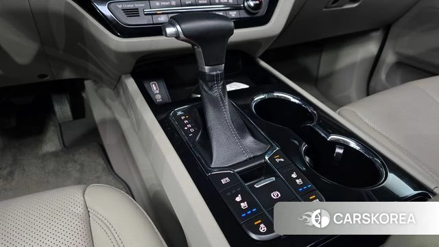 Kia The New Carnival id 3801037 из Кореи 19