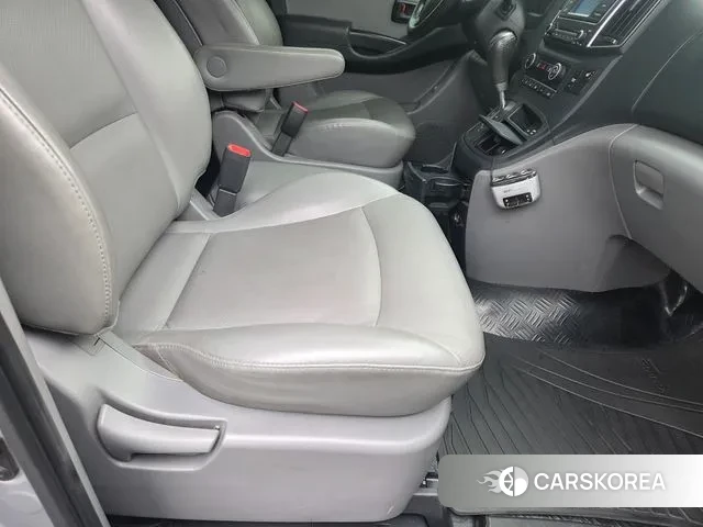 Hyundai The New Grand Starex id 3677464 из Кореи 19