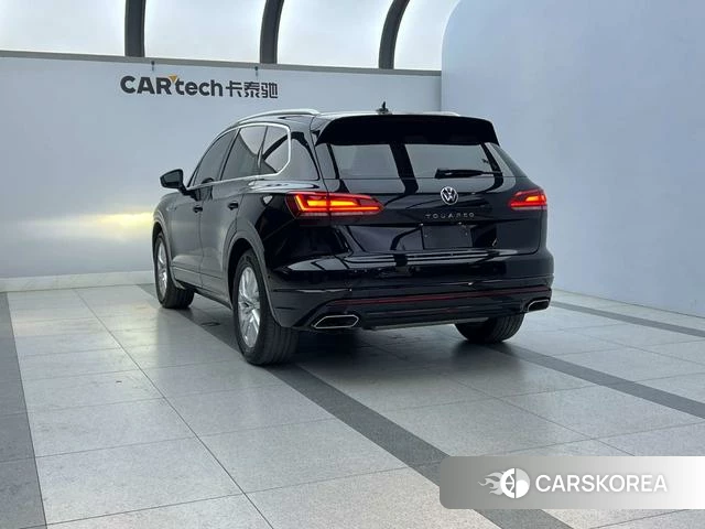 Volkswagen Touareg id 4213114 из Китая 32