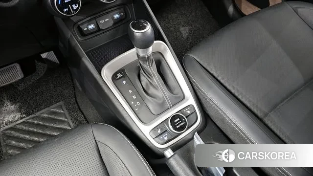 Hyundai Venue id 3053692 из Кореи 19