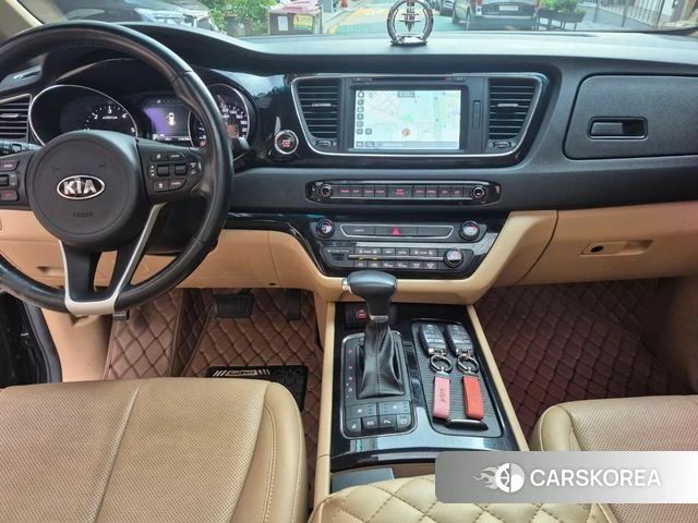 Kia All New Carnival id 4552132 из Кореи 18