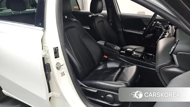 Mercedes-Benz A-Class W177 id 3621547 из Кореи 19