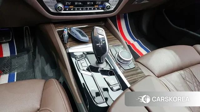 BMW 5 Series (G30) id 3600569 из Кореи 19