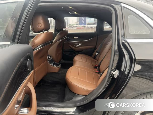 Mercedes-Benz E-class id 4259931 из Китая 20