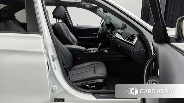 BMW 3 Series (F30) id 3834668 из Кореи 19