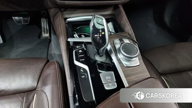 BMW 5 Series (G30) id 3380051 из Кореи 19