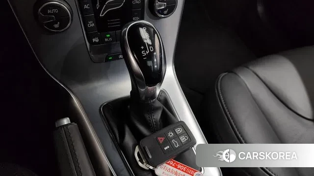 Volvo V40 id 3687644 из Кореи 19