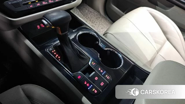 Kia The New Carnival id 4448158 из Кореи 19