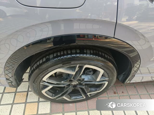 Volkswagen Tiguan L id 4264181 из Китая 10
