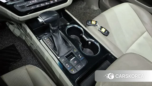 Kia The New Carnival id 3546910 из Кореи 19