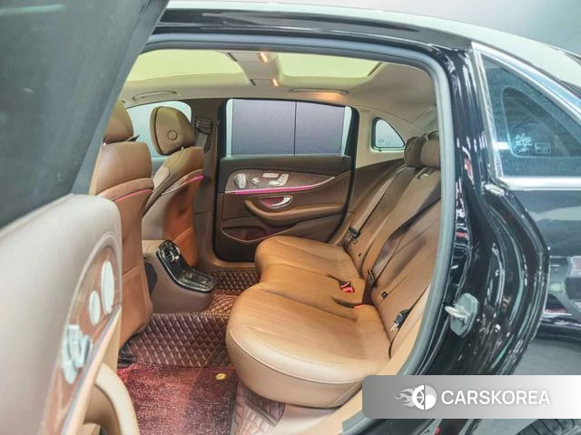Mercedes-Benz E-class id 4263612 из Китая 9