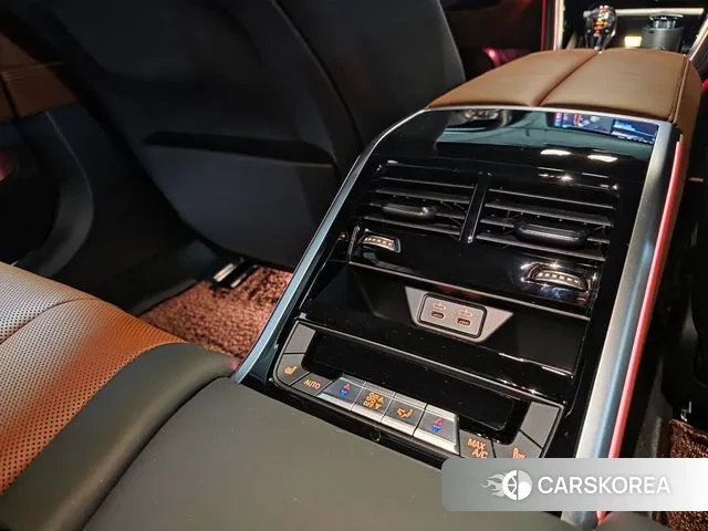 BMW 8 Series (G15) id 3031546 из Кореи 12