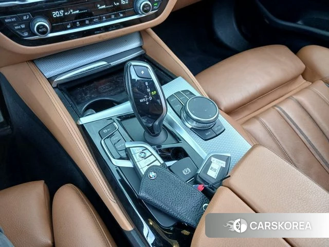 BMW 5 Series (G30) id 4795040 из Кореи 19