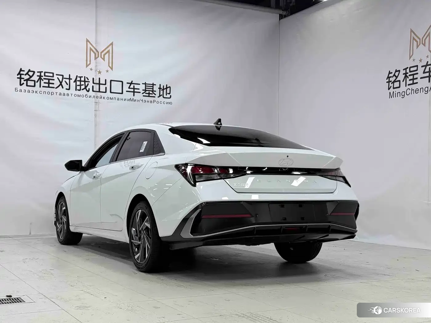 Hyundai Elantra id 4669435 из Китая 21