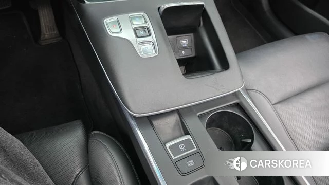 Hyundai The New Grandeur IG id 4345117 из Кореи 19