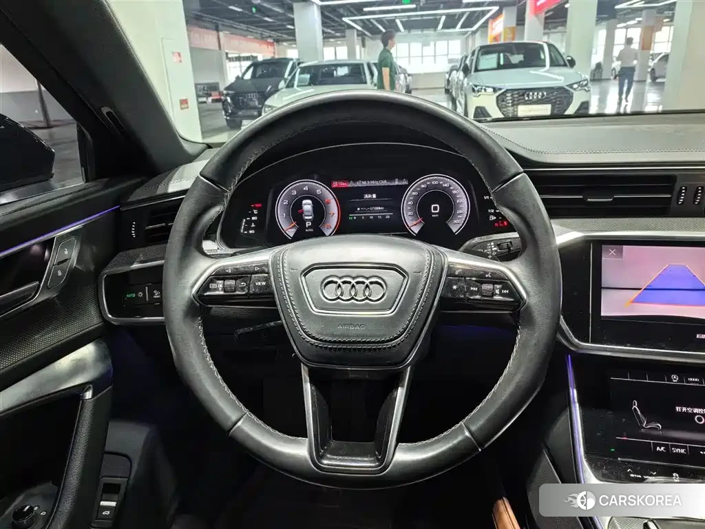Audi A6L id 4548055 из Китая 15