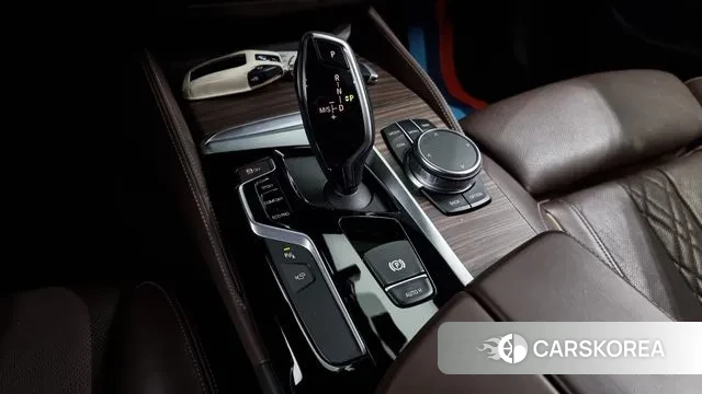 BMW 5 Series (G30) id 3000182 из Кореи 19