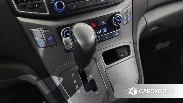 Hyundai The New Grand Starex id 3045643 из Кореи 19