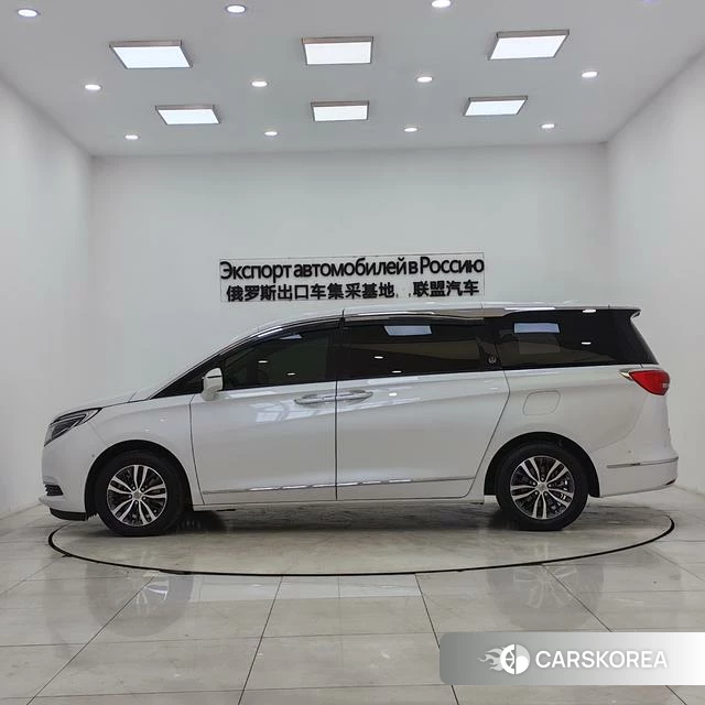 Buick GL8 id 4218221 из Китая 17