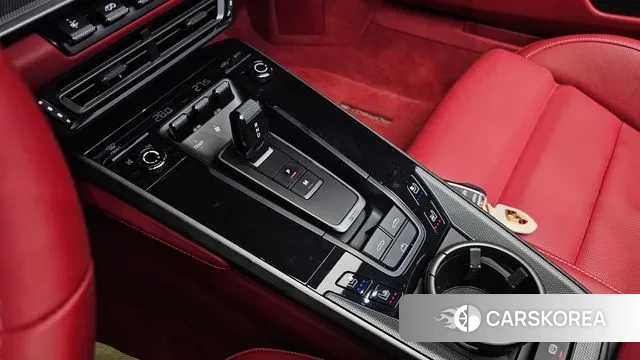 Porsche 911(992) id 3571449 из Кореи 19